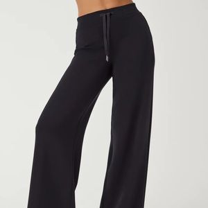 SPANX air essentials wide leg pants, black, large
